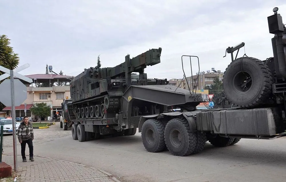 Suriye sınırına fırtına obüsü sevkiyatı-1