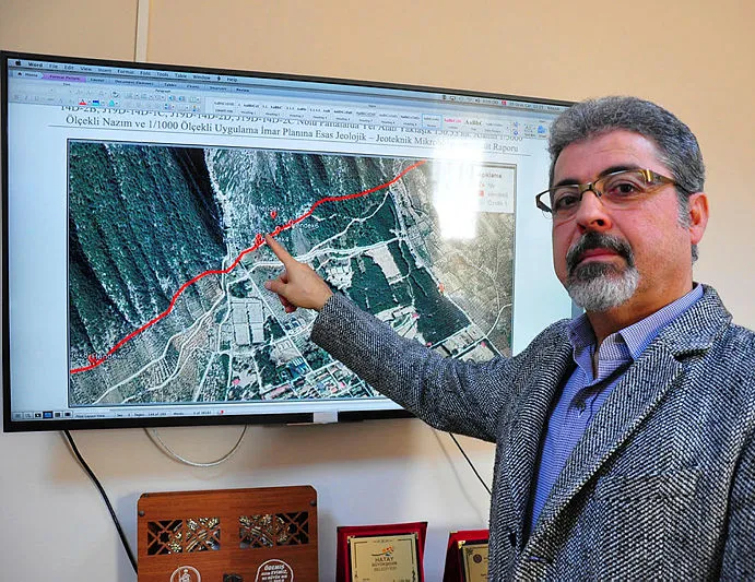 İşte deprem riski en yüksek iller! Uzman isim tek tek sıraladı