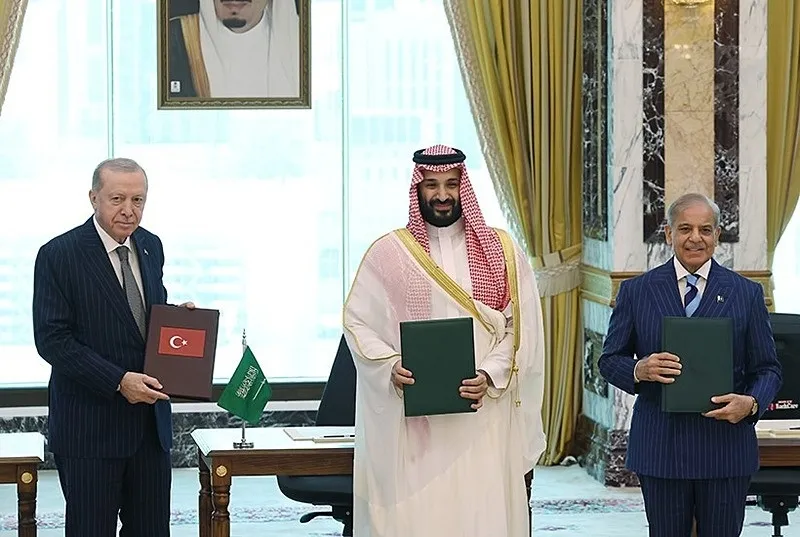 baskan-erdogan-al-jazeeraya-konustu-suriye-ziyareti-gazze-f-35-ve-avrupa-birligine-iliskin-onemli-mesajlar-ver-1786950985646.jpeg Başkan Erdoğan Al Jazeera'ya konuştu: En yakın zamanda Şam'a ziyaret! Mekke Anlaşması ile ne mesaj verildi? Trump'a F-35 çağrısı-1