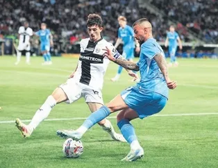 Napoli son haftaya lider olarak girdi