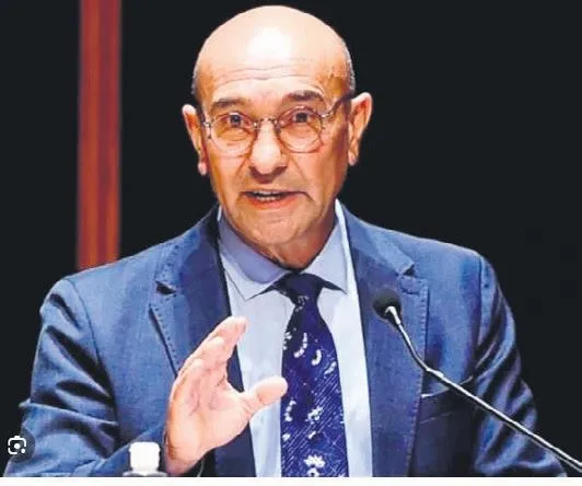 isciye-yok-konsere-var-izmir-buyuksehir-belediyesinin-2-saatlik-konser-maliyeti-14-milyon-810-bin-tl-1702169472715.jpeg İşçiye yok konsere var | İzmir Büyükşehir Belediyesi'nin 2 saatlik konser maliyeti: 14 milyon 810 bin TL-2