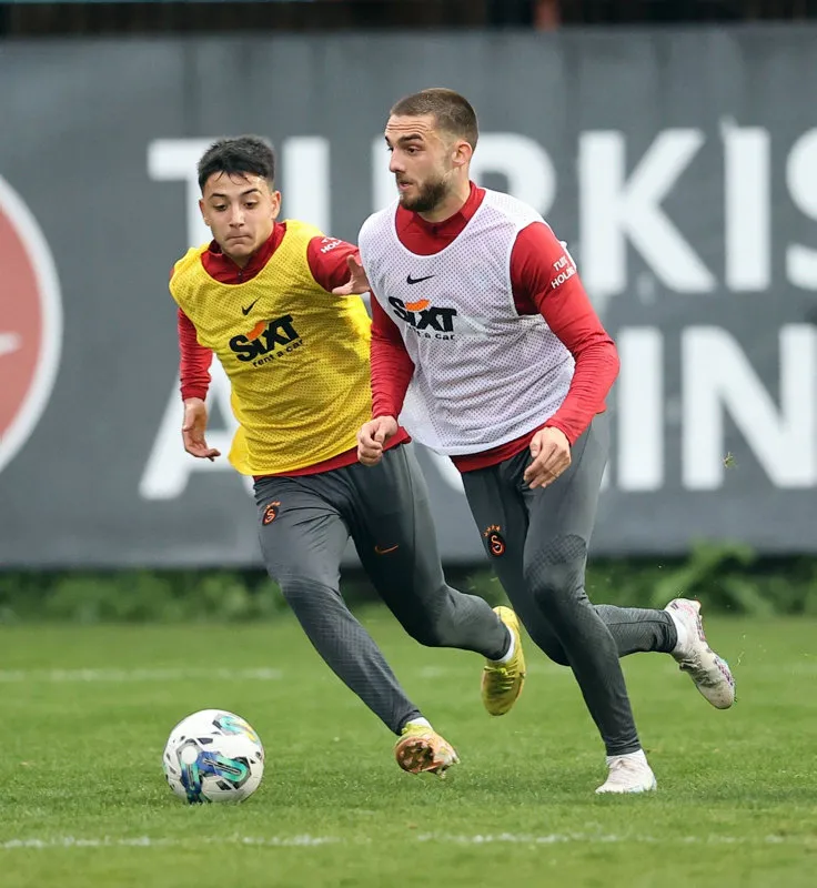 Galatasaray'da flaş ayrılık! Yıldız isim gitmek istiyor - 8