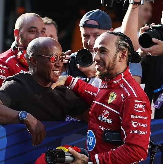 Ferrari ve Hamilton Çin’de geri döndü!