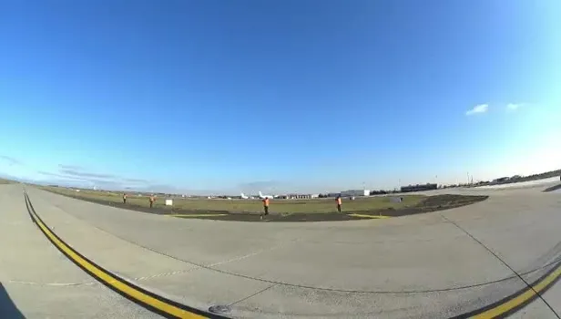 Selçuk Bayraktar'dan AKINCI paylaşımı! Pistte dua ve sevinç çığlığı!