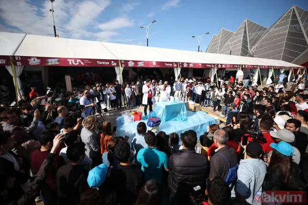 Azerbaycan'ın başkenti Bakü'de TEKNOFEST heyecanı! Gökyüzüne ay-yıldız çizildi - 25