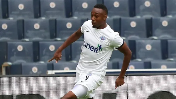 Beşiktaş yeni golcüsü için rota değiştirdi: Hedefte Koita var