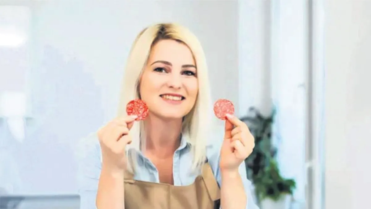 Uzmanı karaciğer yağlanmasına karşı uyardı: Sakatat yemeyin, hazır meyve suyu içmeyin!
