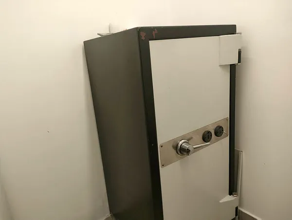 1637324200864.jpg Taksim'de döviz bürosunda 3 milyonluk vurgun! Çalışanı tarafından soyuldu: Görünce şok olduk-6