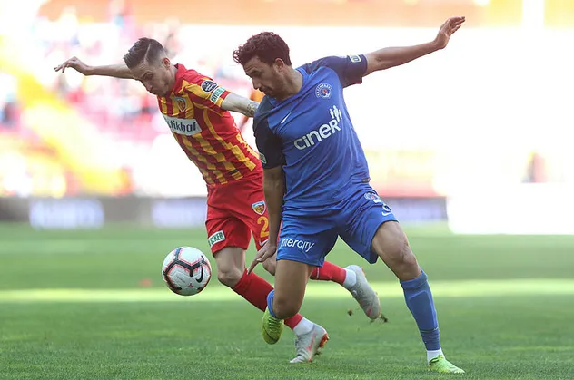 Kayserispor Kasımpaşa'yı devirmeyi başardı