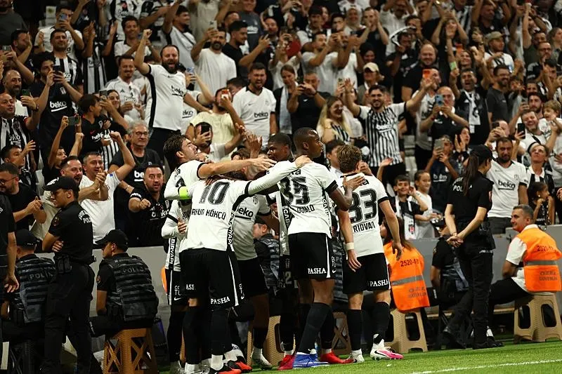 1788242445434.jpeg Spor yazarları Beşiktaş - Çorum FK maçını değerlendirdi: "Gagasını bilemiş"-3