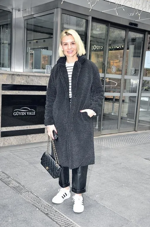 hadisenin-reza-zarrab-ile-ask-yasadigi-iddiasini-ortaya-atan-seren-serengil-savcilikta-ifade-verdi-1673035506517.jpeg Hadise’nin Reza Zarrab ile aşk yaşadığı iddiasını ortaya atan Seren Serengil savcılıkta ifade verdi-5