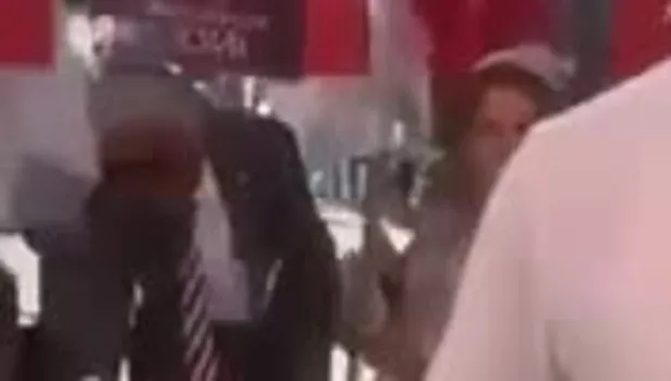 CHP standında başörtülü seçmene saygısızlık!