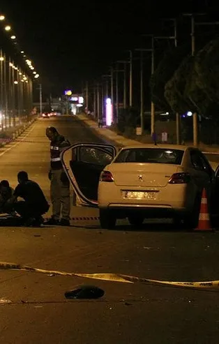 İzmir Bergama'da trafik kazası 2 can aldı