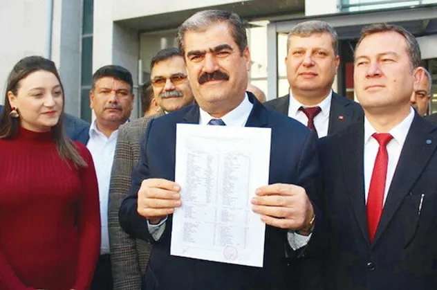 İşte "Türkiye'de demokrasi yok" diyen Kemal Kılıçdaroğlu'nun CHP'sindeki demokrasi!