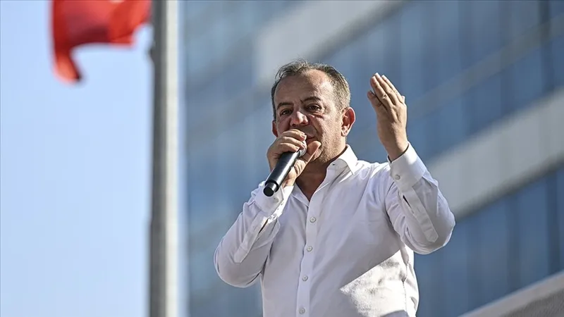 chpli-bolu-belediyesine-jandarma-operasyonu-3-isim-gozaltina-alindi-1775288044155.jpeg CHP'li Bolu Belediyesi'ne jandarma operasyonu: 3 isim adliyeye sevk edildi-4