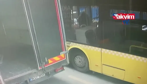 Kağıthane'de iki aracın arasına sıkışan şoförü vatandaşlar kurtardı