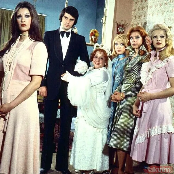 Yeşilçam'ın efsane filmi Aile Şerefi'nin kötü çocuğu Oktay'ın son haline bakın! Usta oyuncu Eriş Akman... - 37