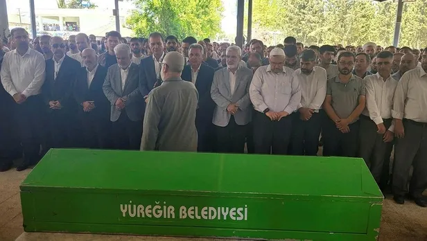 HÜDA PAR'lı Sacit Pişgin'in cenazesi defnedildi! Ömer Çelik: "Bunu yapanlar hesabını verecek"-3