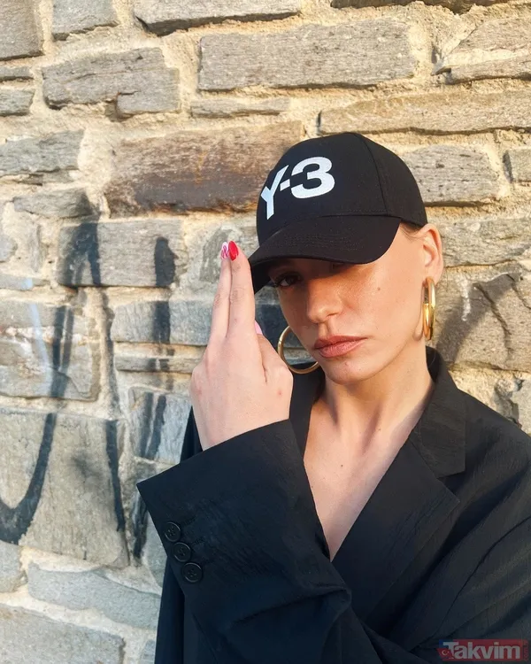 Serenay Sarıkaya ile Mert Demir dudak dudağa yakalandı! Sosyal medya ikna olmadı! Serenay cephesinden yeni hamle geldi - 8