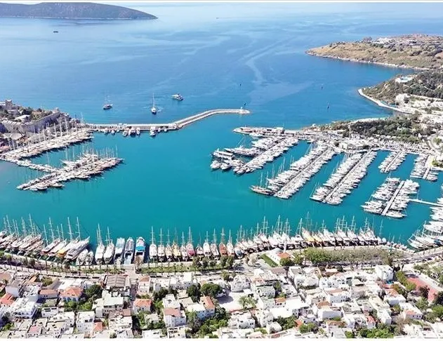 Bodrum’da 3 top dondurma 750 TL