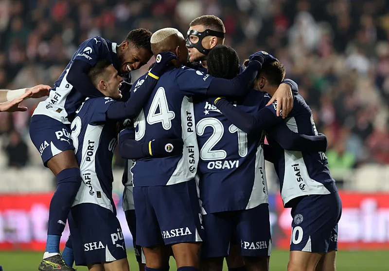 Fenerbahçe'den flaş transfer! Orta sahanın yeni yıldızı olacak - 12