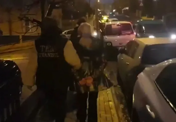 28-ilde-pkkya-operasyon-165-gozalti-1705395169078.jpg 28 ilde PKK'ya operasyon: 165 gözaltı-2