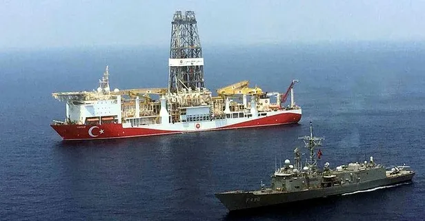 Deniz Kuvvetleri'nden yakın markaj sürüyor