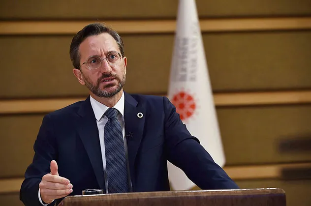 İletişim Başkanı Fahrettin Altun sosyal medyadan duyurdu: Ayasofya açıldı, CİMER'e teşekkür yağdı