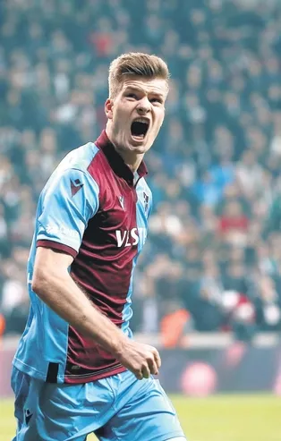 Trabzonspor’un yıldızı Alexander Sörloth'un sırrı: Hentbol sayesinde yıkılmıyor, sürat pateni sayesinde uçuyor