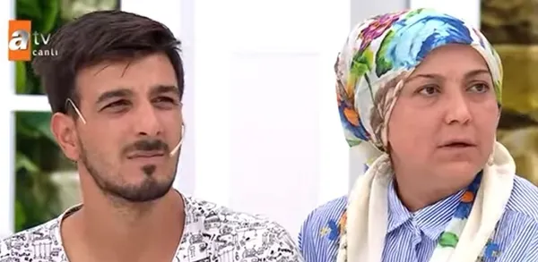 30-yillik-hasret-esra-erolda-son-buldu-hic-gormedigi-annesine-kavustu-omur-babasiyla-ilgili-o-gercegi-ilk-kez-1655399775754.jpg 30 yıllık hasret Esra Erol’da son buldu! Hiç görmediği annesine kavuştu! Ömür babasıyla ilgili o gerçeği ilk kez açıkladı-2
