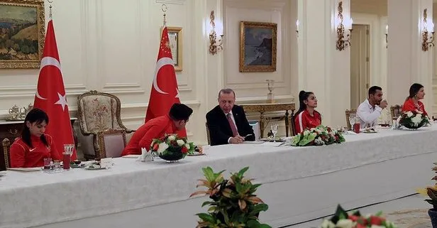 Başkan Erdoğan, Avrupa ve Dünya şampiyonalarında madalya kazanan milli sporcularla iftar yaptı