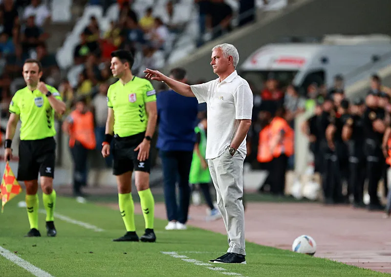 Fenerbahçe'ye 1.90'lık forvet! Transfer için sözleşmesi hazır - 9