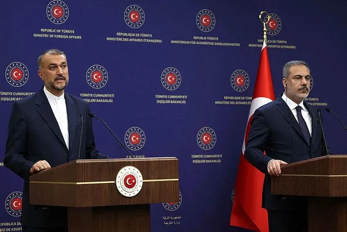 ankarada-gazze-zirvesi-disisleri-bakani-hakan-fidan-ve-abdullahiyandan-onemli-aciklamalar-iran-cumhurbaskani-t-1698843618621.jpeg Ankara'da 'Gazze' zirvesi! Dışişleri Bakanı Hakan Fidan ve Abdullahiyan'dan önemli açıklamalar: İran Cumhurbaşkanı Türkiye'ye geliyor-7