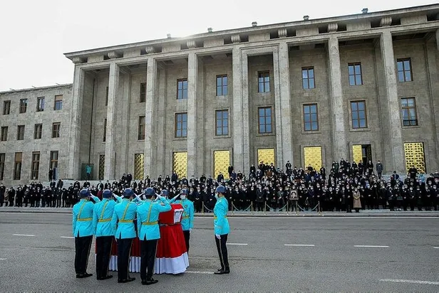 Son dakika: Meclis'te eski bakanlardan Güldal Akşit için cenaze töreni düzenlendi-2