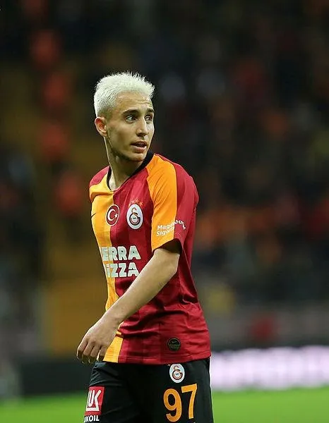 Emre Mor’u Fenerbahçe ile birlikte Fiorentina ve Lazio da istese de ibre Kanarya'dan yana-6