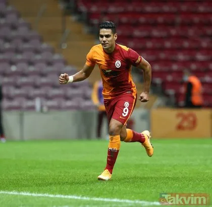 Son dakika Galatasaray haberleri: Radamel Falcao için olay manşet: Takıma ihanet mi edecek?