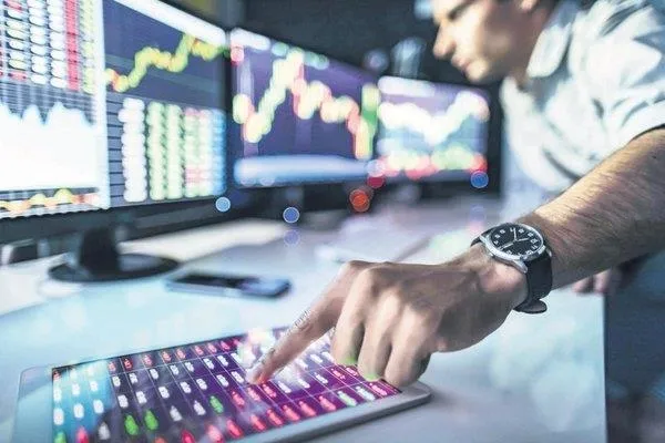 Normalleşme ve reform söylemi yabancı yatırımcıyı cezbetti! 1,5 ayda 20 milyar dolar finansman