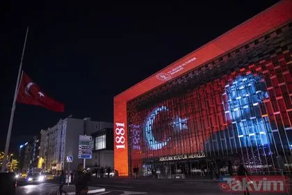 Atatürk Kültür Merkezi AKM ve Galata Kulesi’nde ışık gösterisiyle 10 Kasım anması