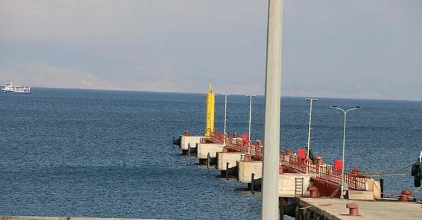 Çeşme-Sakız seferlerine ara! Liman sessiz, yolcular mağdur