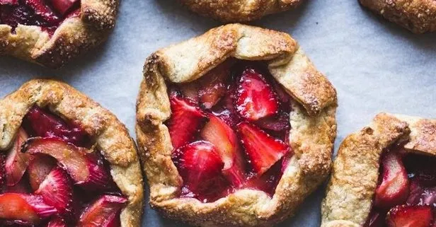 Galette nedir, nasıl yapılır? Evde yapılan pratik ve lezzetli çilekli galette tarifi!