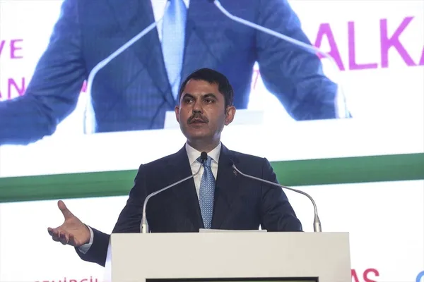 cevre-sehircilik-ve-iklim-degisikligi-bakani-murat-kurumdan-tum-sektorlere-yesil-kalkinma-projeleri-cagrisi-1639594747817.jpg Çevre Şehircilik ve İklim Değişikliği Bakanı Murat Kurum'dan tüm sektörlere 'Yeşil Kalkınma' projeleri çağrısı-4