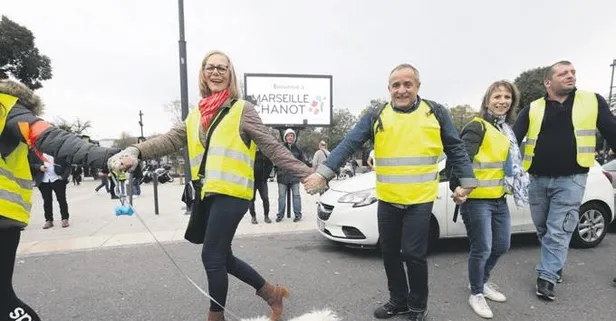 Halaya Fransız kalmadılar