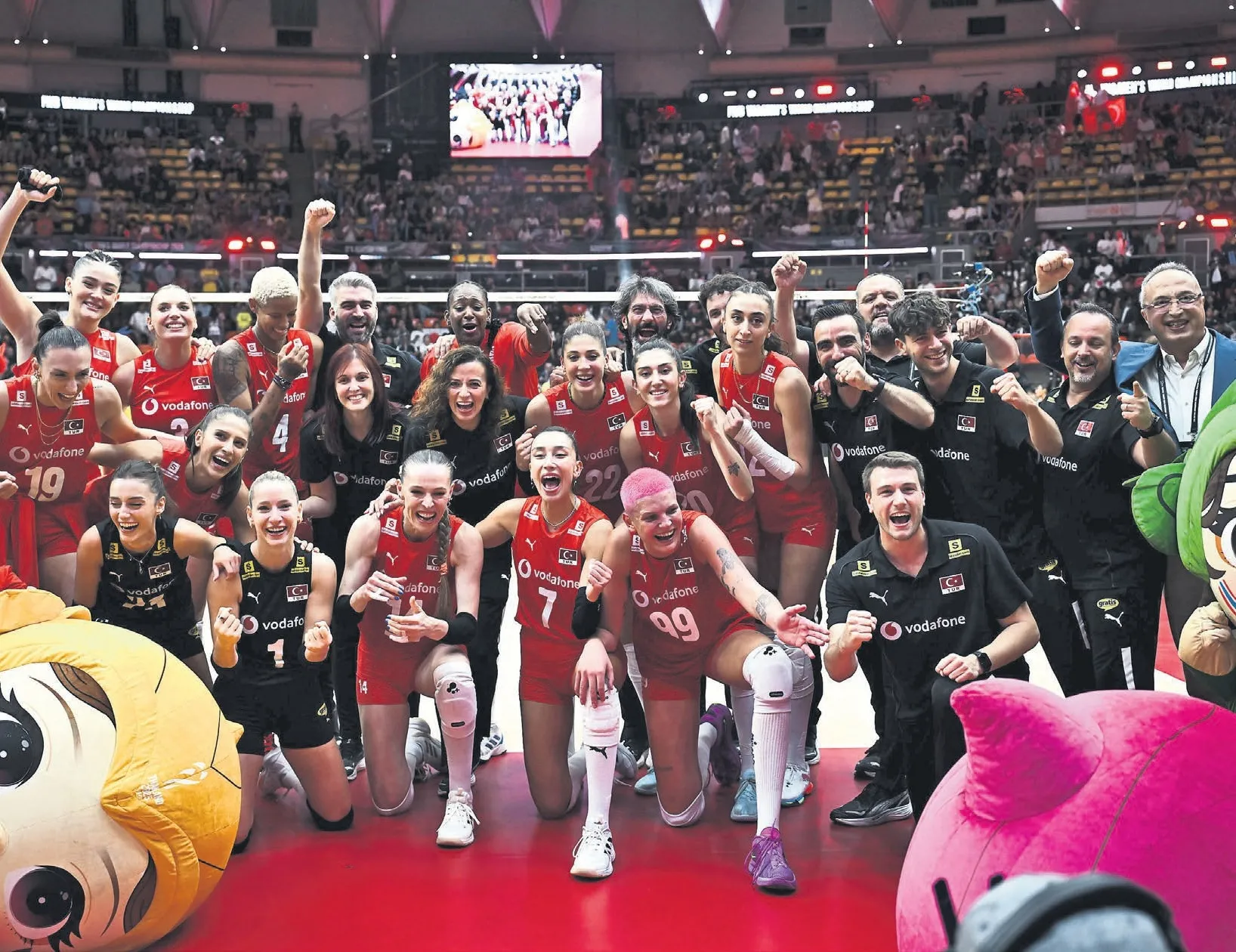 Dünyalar bizim oldu