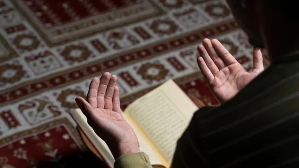 🙏Tevbe istiğfar duası Arapça okunuşu ve Türkçe anlamı! Tövbe duası ne zaman, nasıl okunur? 🙌100 istiğfar nasıl çekilir?-7