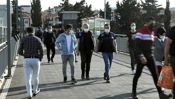 tam-kapanmanin-5-gununde-istanbul-avcilarda-trafik-yogunlugu-1620145799479.jpeg 'Tam kapanma'nın 5. gününde İstanbul Avcılar'da 5 kilometrelik trafik yoğunluğu!-4