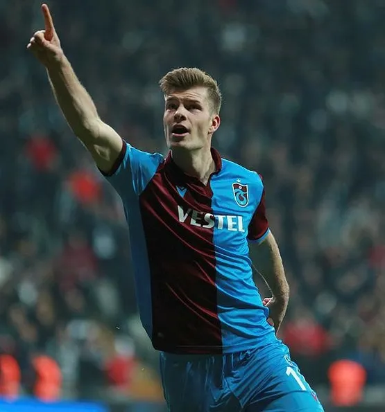 Alexander Sörloth için Milan’ın CEO’su Ivan Gazidis devreye girdi-1