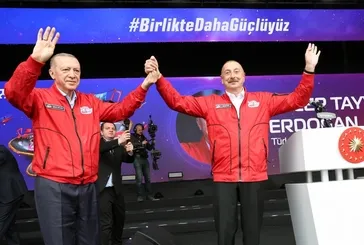 CHP yandaşı Nevşin Mengü Aliyev’i topa tuttu!