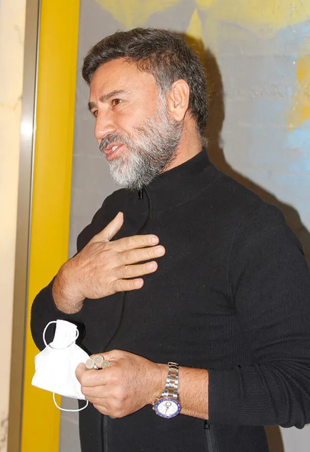 Depremde korku dolu anlar yaşayan İzzet Yıldızhan'ın İzmir Bayraklı'daki ofisine yıkım kararı çıktı!-2