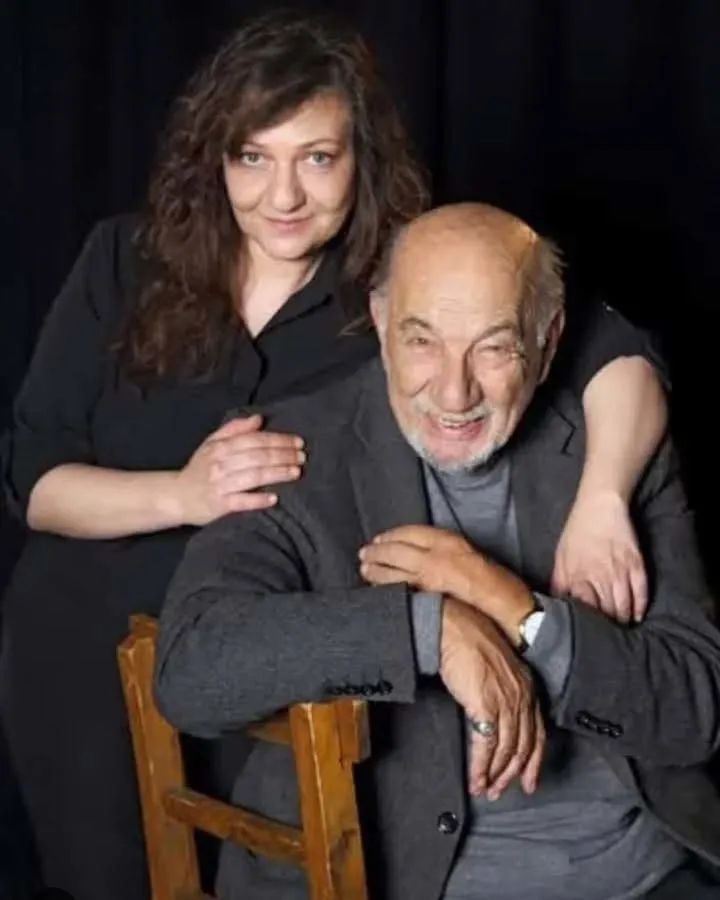 Boşansa da soyadını mezara kadar taşıdı! Ayşen Gruda’yı eski eşiyle aynı sahnede buluşturan 40 yıllık dilek... - 10