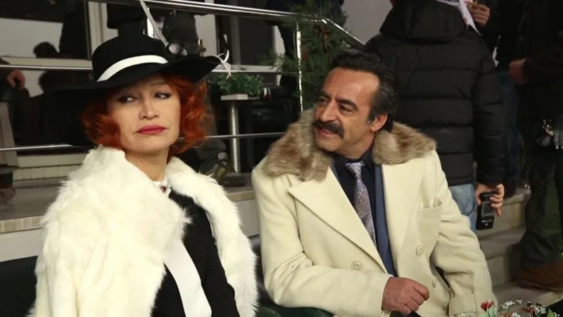 niyazi-gul-dortnala-filmi-nerede-cekildi-niyazi-gul-dortnala-filmi-konusu-nedir-oyunculari-kimler-1742627775906.jpg (Kaynak: Niyazi Gül Dörtnala)